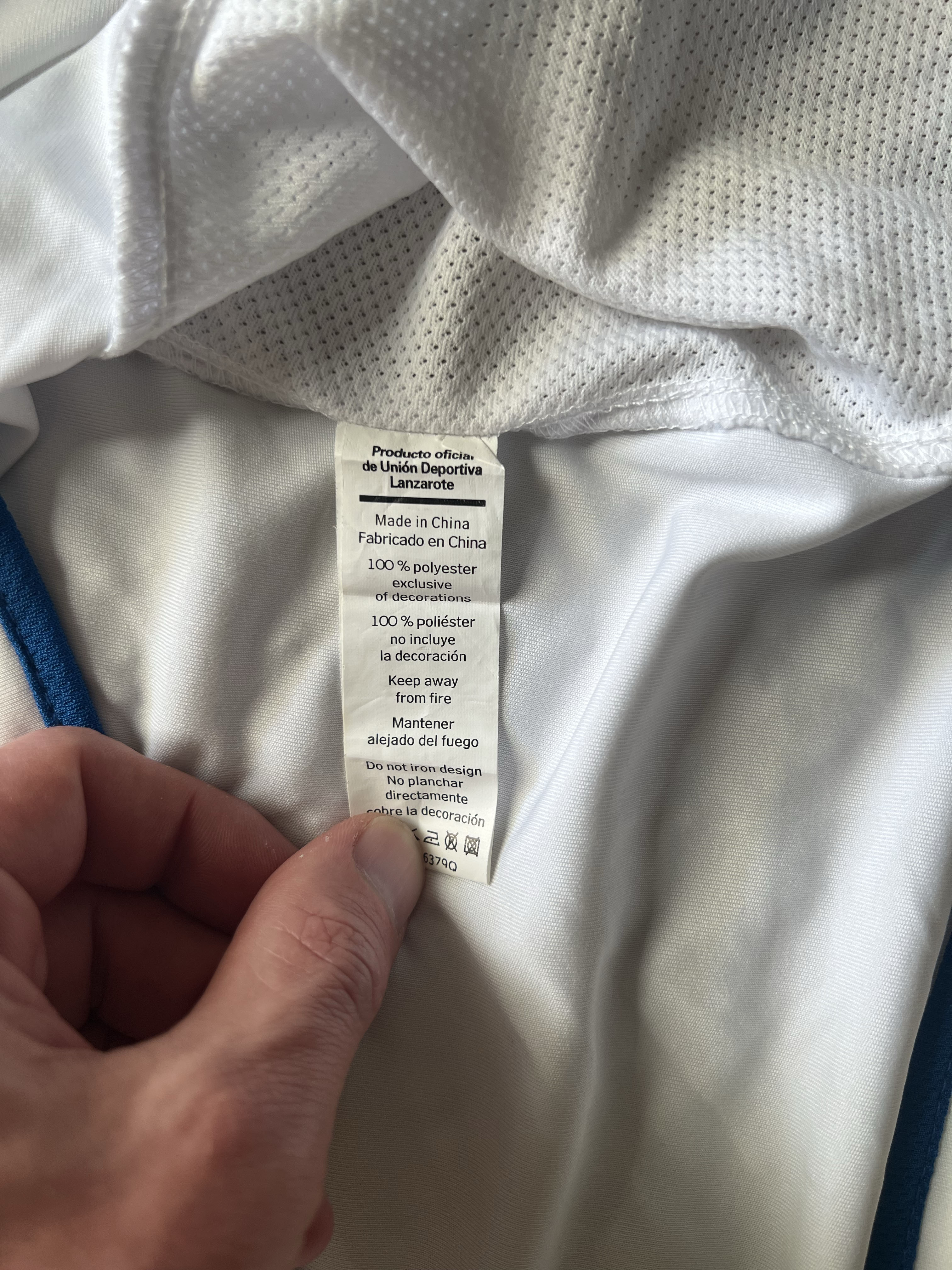 Authenticity evidence image of UD Lanzarote 2010-14 Away Shirt (Opel) - Men's Large