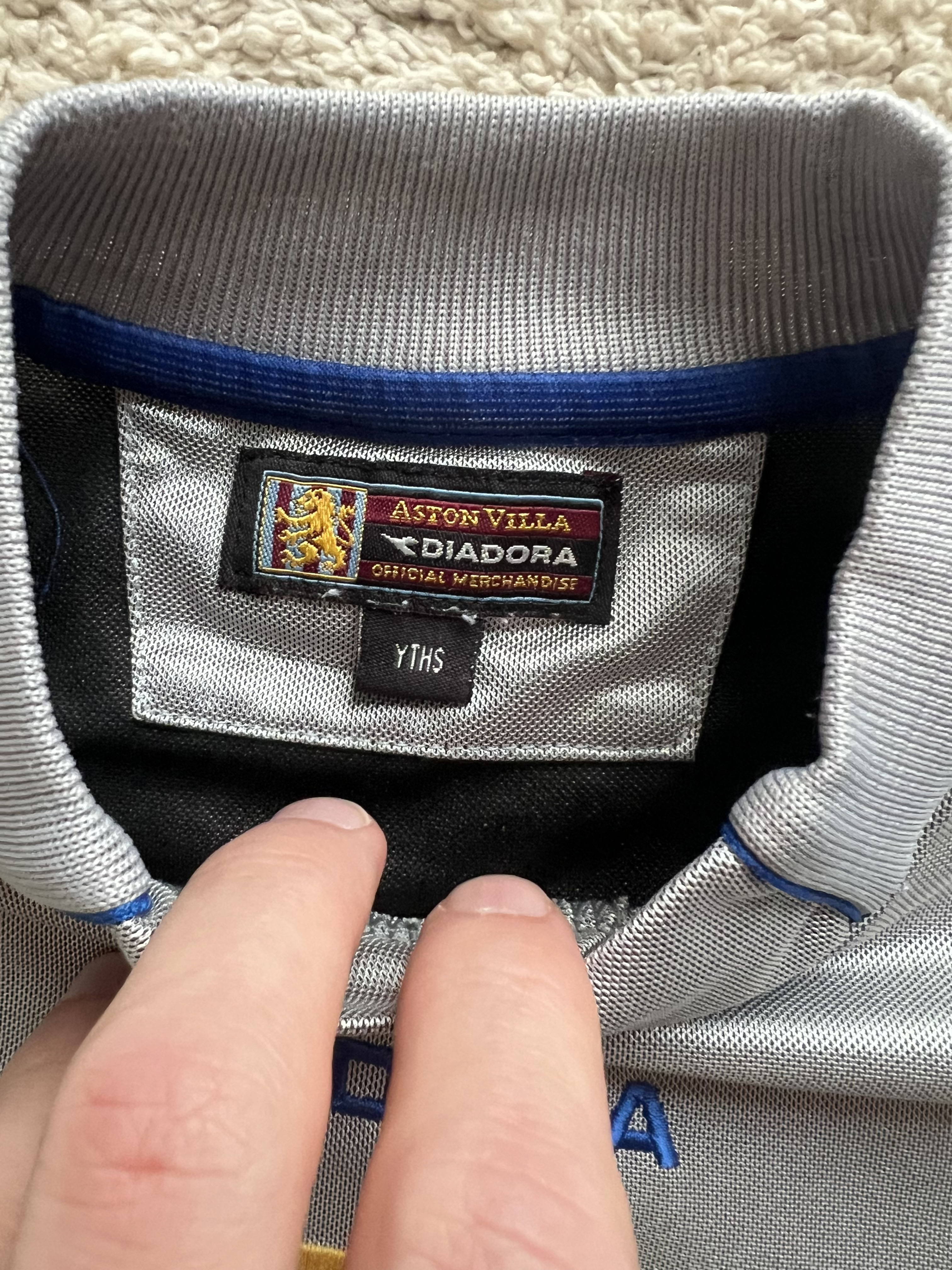 Authenticity evidence image of Aston Villa 2000/01 Diadora GK 2 Goalkeeper Shirt (NTL) - Men's XS