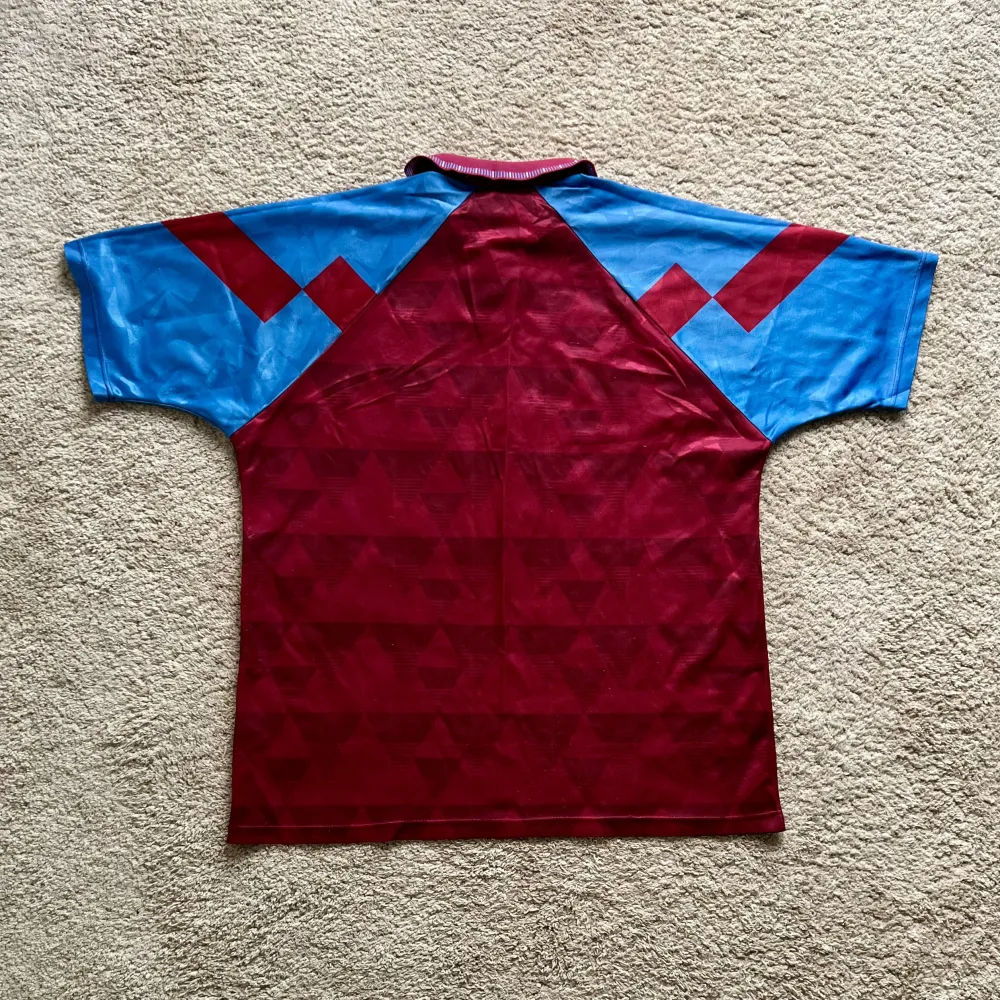 Rear view of Aston Villa 1990-92 Umbro Home Shirt (Mita Copiers) - Men's Large