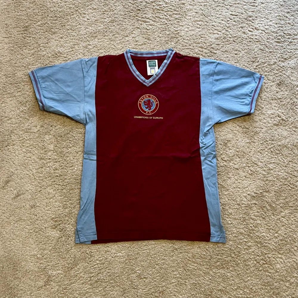 Front view of Aston Villa 1982/83 Score Draw Home Shirt - Men's Medium