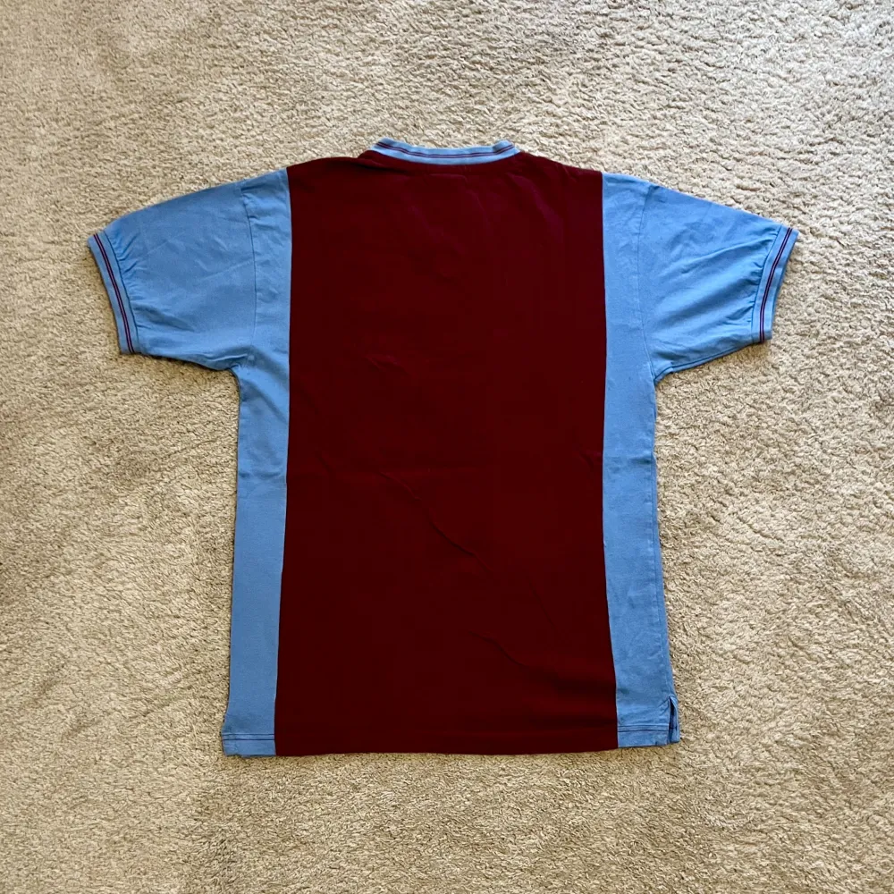 Rear view of Aston Villa 1982/83 Score Draw Home Shirt (Davenports) - Men's Medium