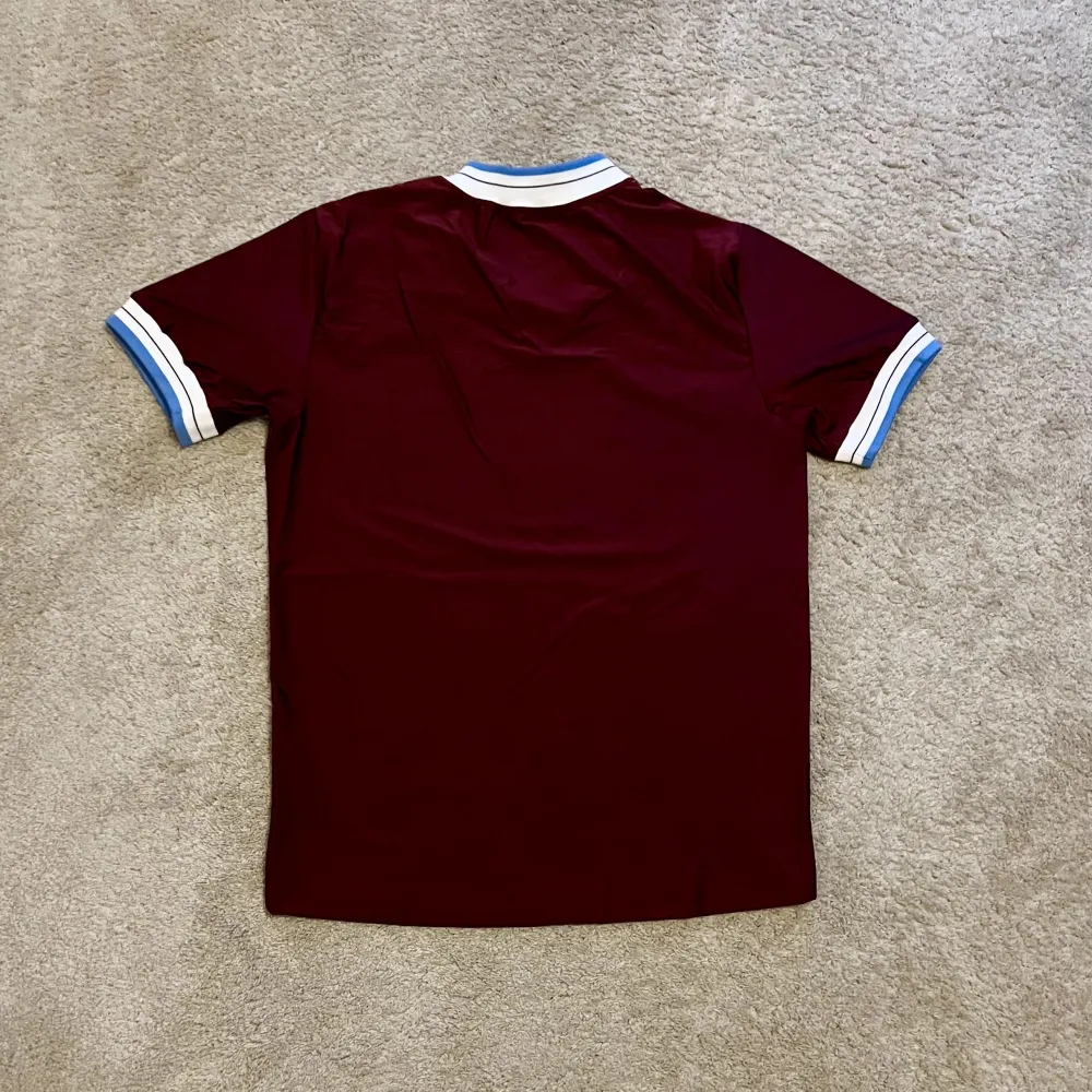 Rear view of Aston Villa 1985-87 Henson Home Shirt (Mita Copiers) - Men's Medium