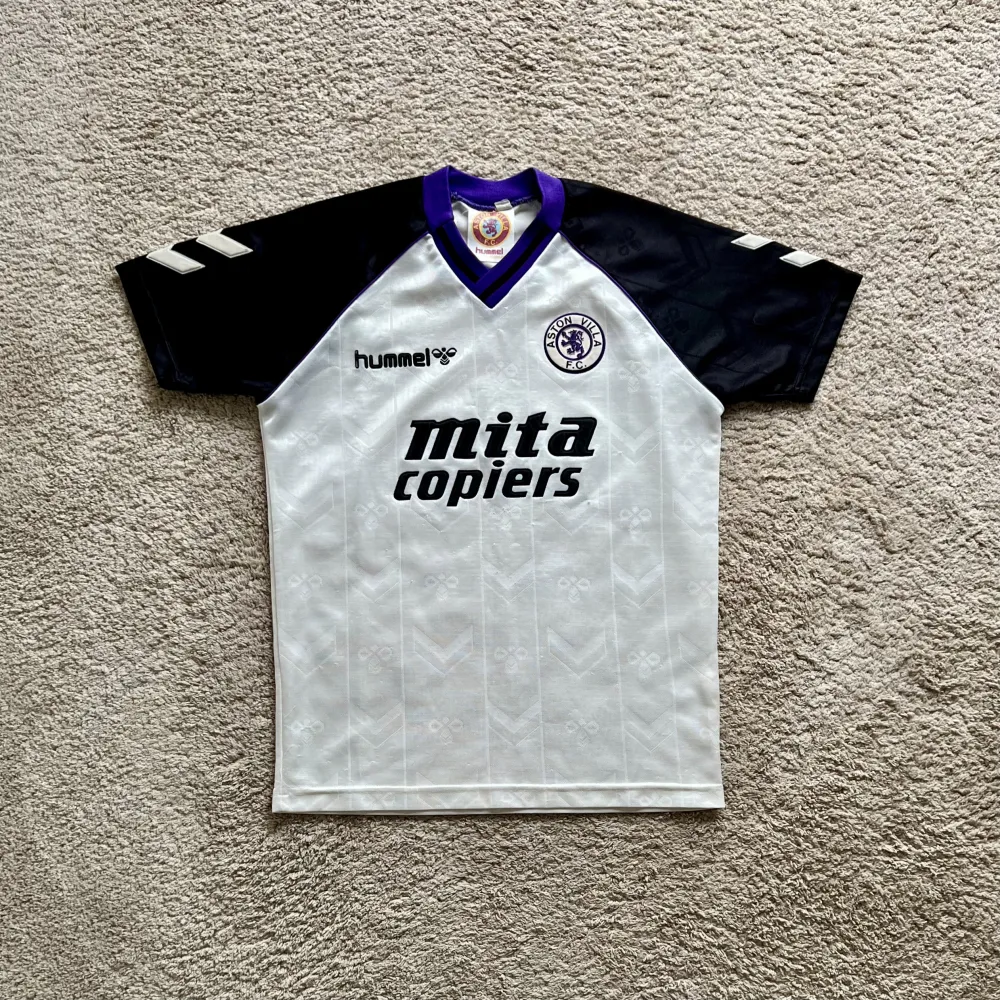 Front view of Aston Villa 1989/90 Hummel Away Shirt (Mita Copiers) - Youth