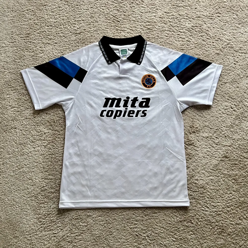 Front view of Aston Villa 1991/92 Score Draw Away Shirt (Mita Copiers) - Men's Medium