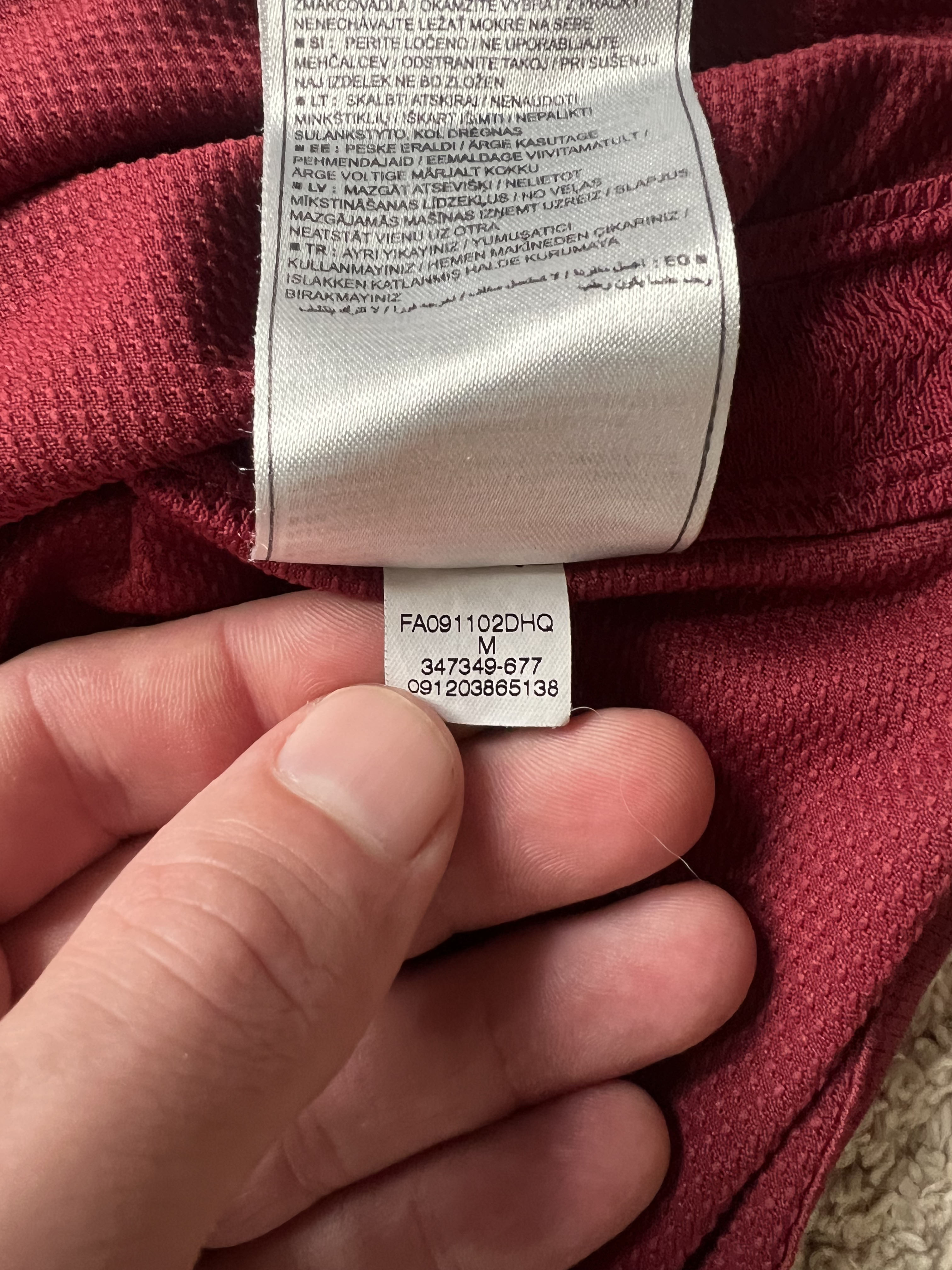 Authenticity evidence image of Aston Villa 2009/10 Nike Home Shirt (Acorns) - Men's Medium