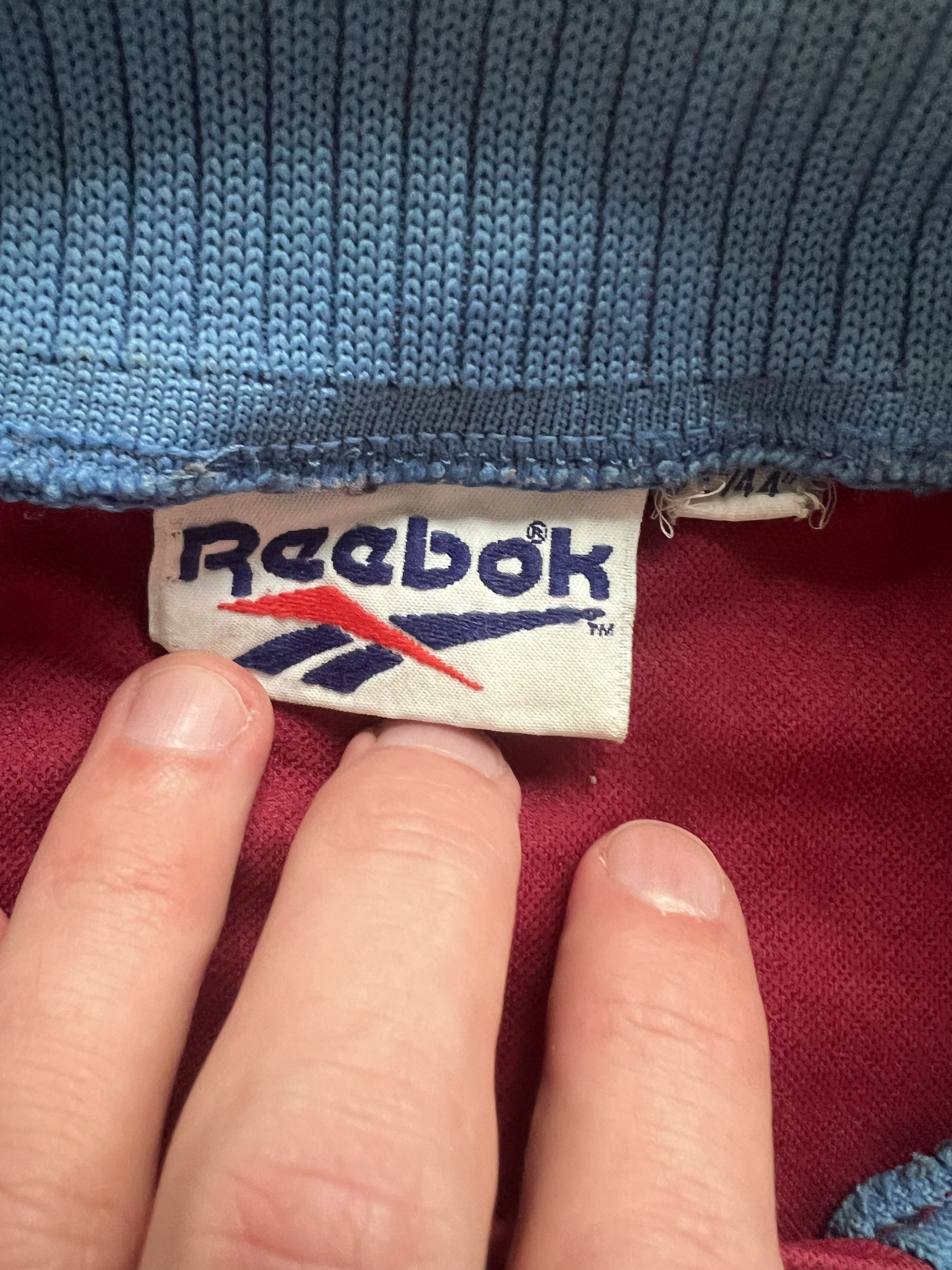 Authenticity evidence image of Aston Villa 1995-97 Reebok Home Shirt (AST Computers) - Men's Large
