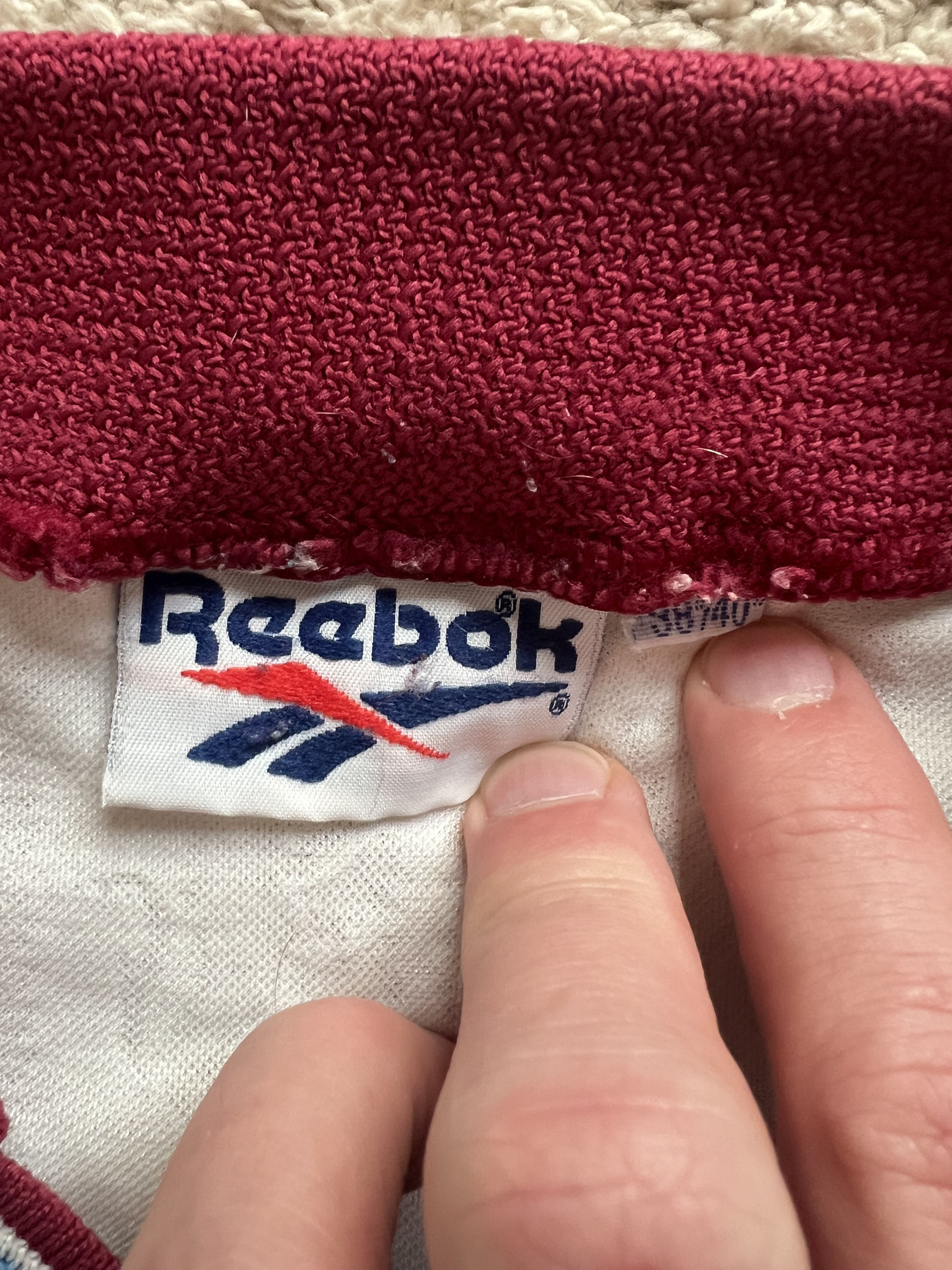 Authenticity evidence image of Aston Villa 1996-98 Reebok Away / 3rd Shirt (AST Computers) - Men's Medium