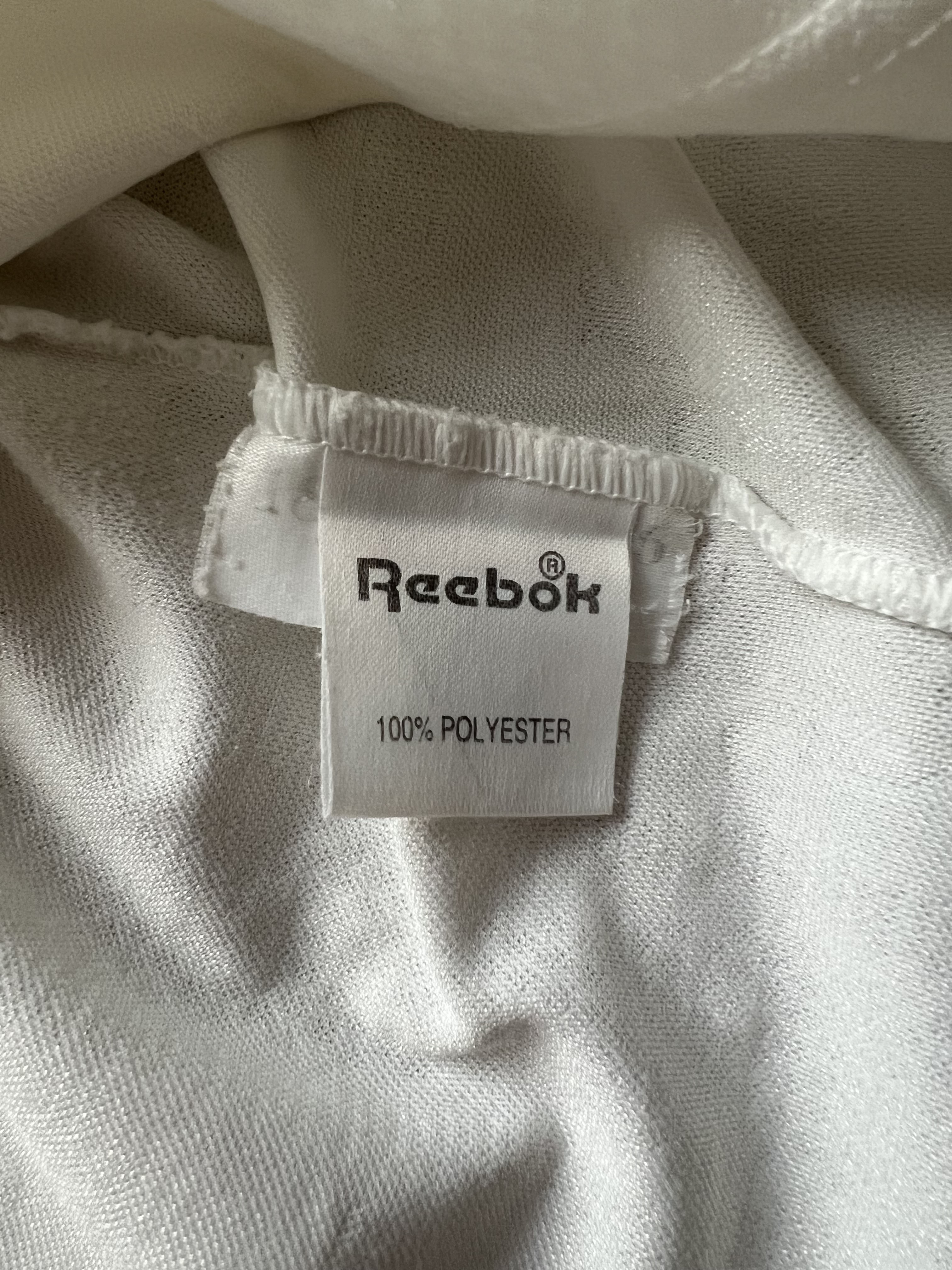 Authenticity evidence image of Aston Villa 1996-98 Reebok Away / 3rd Shirt (AST Computers) - Men's Medium