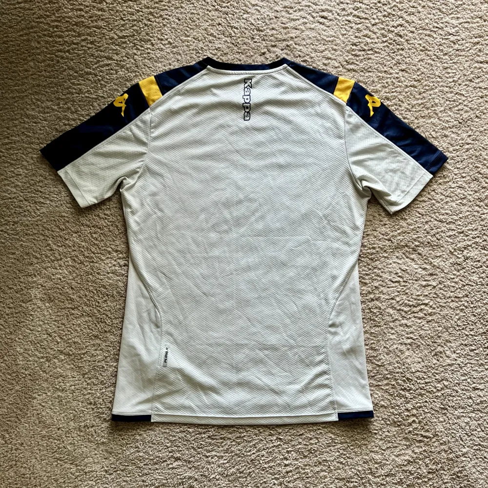 Rear view of Aston Villa 2019/20 Kappa 5 Pre Match Shirt (W88) - Men's XL