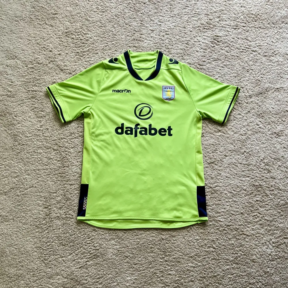 Front view of Aston Villa 2013/14 Macron 3rd Shirt (Dafabet) - Junior XL