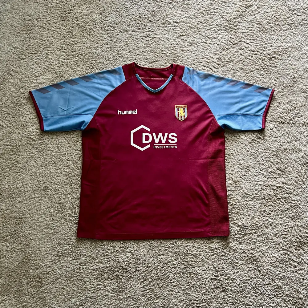 Front view of Aston Villa 2004/05 Hummel Home Shirt (DWS Investments) - Men's Medium