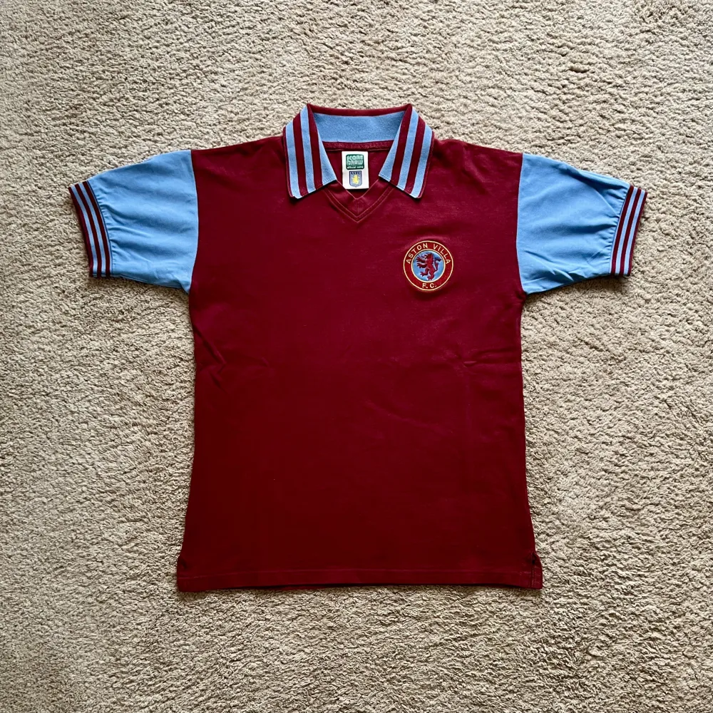 Front view of Aston Villa 1975-81 Score Draw Home Shirt - Men's Medium
