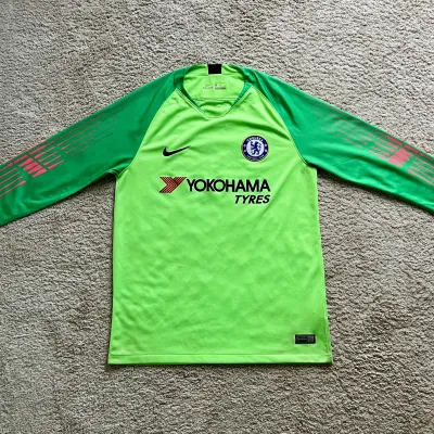 Front view of Chelsea 2018/19 Nike GK 2 Goalkeeper Shirt (Yokohama Tyres) - Men's Medium