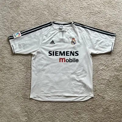 Front view of Real Madrid 2003/04 Adidas Home Shirt (Siemens Mobile) - Men's Large